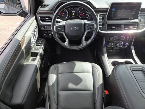 Used 2021 Chevrolet Tahoe Z71 w/ Z71 Off-Road Package AWD/4WD image 32