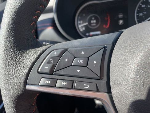 New 2025 Nissan Versa SR w/ Trunk Package image 13