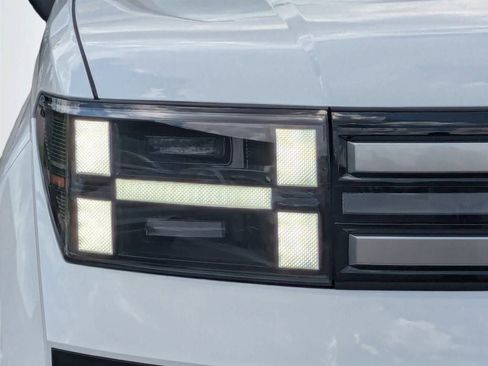 New 2026 Hyundai Santa Fe SE image 9