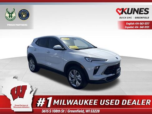 Used 2025 Buick Encore GX Preferred AWD/4WD image 1