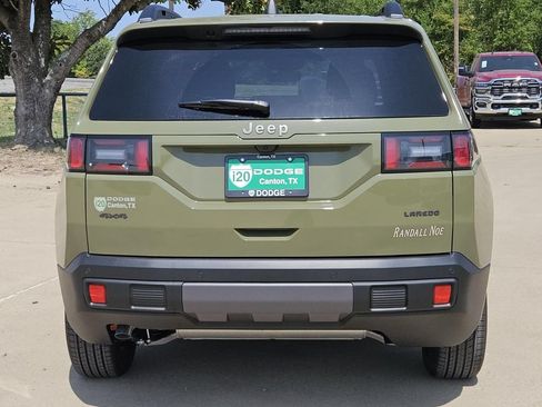 New 2026 Jeep Cherokee Laredo AWD/4WD image 5