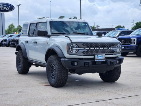 New 2026 Ford Bronco Badlands AWD/4WD image 2