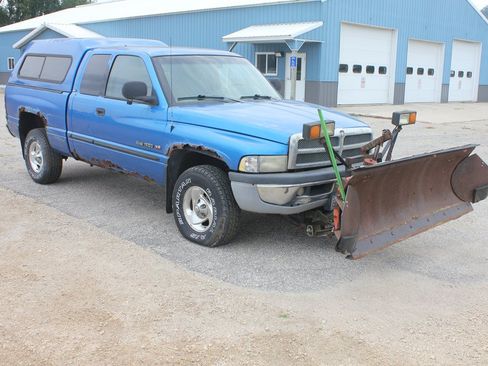Used 2001 Dodge Ram 1500 Truck 4x4 Quad Cab image 3