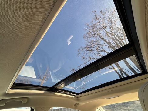 Used 2024 Chevrolet Malibu LT image 32