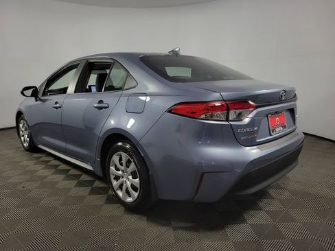 Used 2025 Toyota Corolla LE w/ Convenience Package image 8