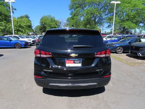 Used 2023 Chevrolet Equinox LT AWD/4WD image 5