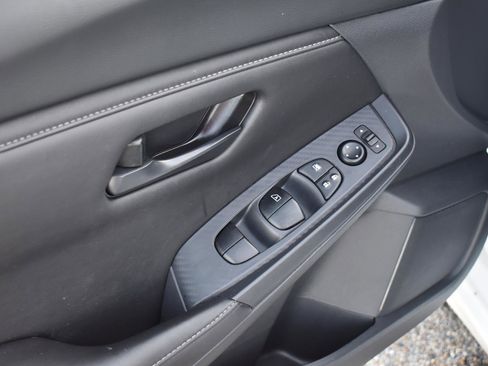 Used 2024 Nissan Sentra S image 19