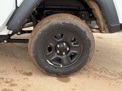 New 2026 Jeep Gladiator Sport image 12