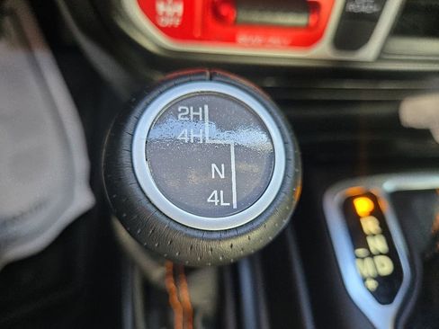 Used 2023 Jeep Gladiator Mojave w/ Cold Weather Group AWD/4WD image 69