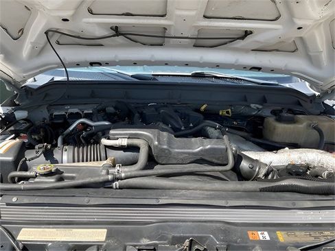 Used 2015 Ford F550 4x4 SuperCab Super Duty image 44