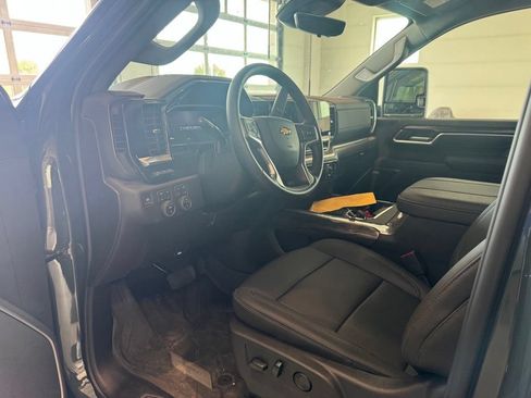 Used 2026 Chevrolet Silverado 2500 LTZ AWD/4WD image 5