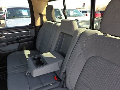 Used 2019 RAM 1500 Big Horn AWD/4WD image 37