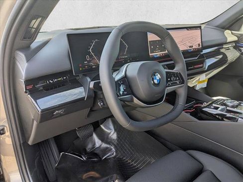 New 2026 BMW 530i w/ Premium Package image 3