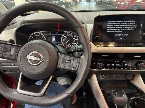 Used 2022 Nissan Rogue SL w/ SL Premium Package image 20