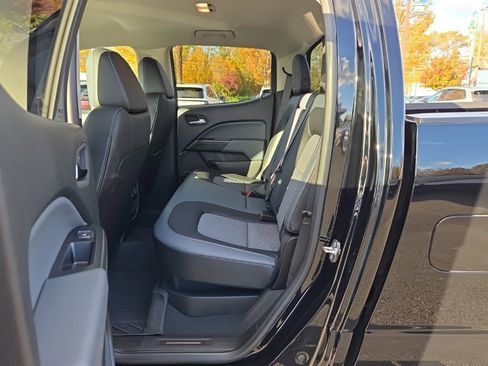 Used 2022 Chevrolet Colorado Z71 image 5