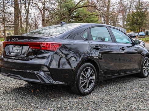 Certified 2024 Kia Forte LXS w/ LXS Technology Package image 6