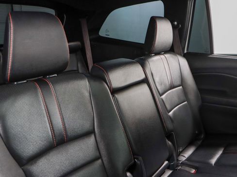 Used 2022 Honda Pilot TrailSport image 29