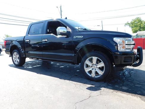 Used 2018 Ford F150 Platinum w/ Equipment Group 701A Luxury AWD/4WD image 4
