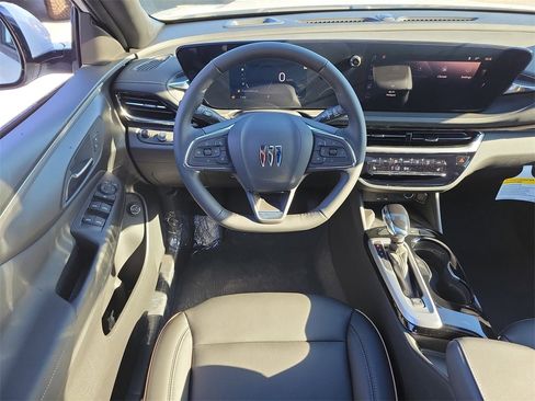 New 2025 Buick Envista Avenir image 16