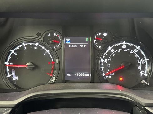 Used 2022 Toyota 4Runner SR5 w/ Wilderness Package (TMS) RWD image 25