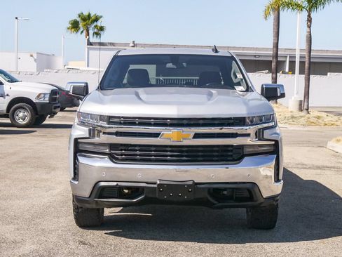 Used 2020 Chevrolet Silverado 1500 LT w/ Convenience Package AWD/4WD image 2