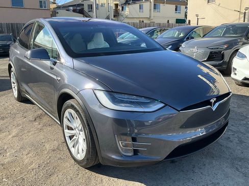 Used 2019 Tesla Model X Performance image 70