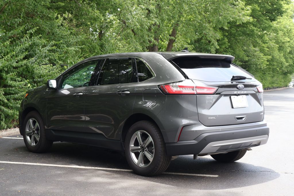 Used 2024 Ford Edge SEL w/ Convenience Package AWD/4WD image 6