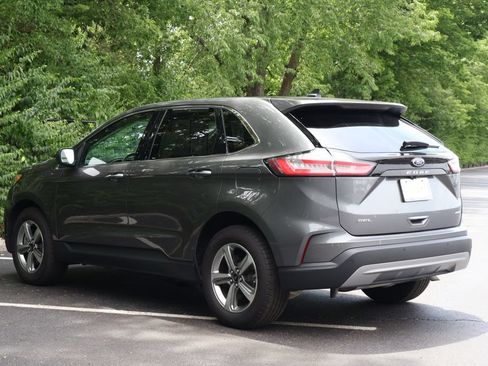 Used 2024 Ford Edge SEL w/ Convenience Package AWD/4WD image 6