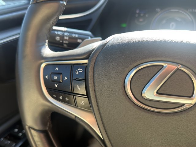 Used 2024 Lexus ES 300h Ultra Luxury w/ Accessory Package (Z2) FWD image 18