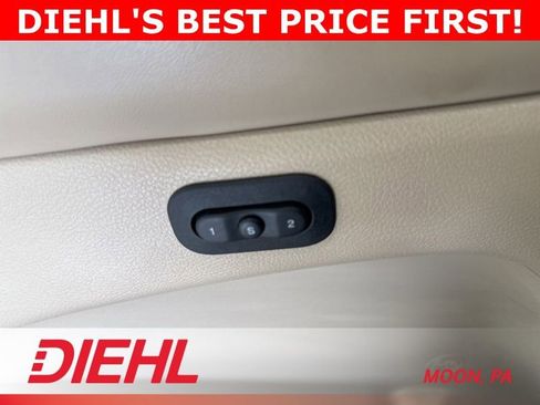 Used 2017 Jeep Grand Cherokee Limited AWD/4WD image 25