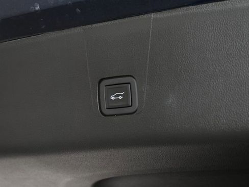 Certified 2023 Chevrolet Traverse LT AWD/4WD image 31