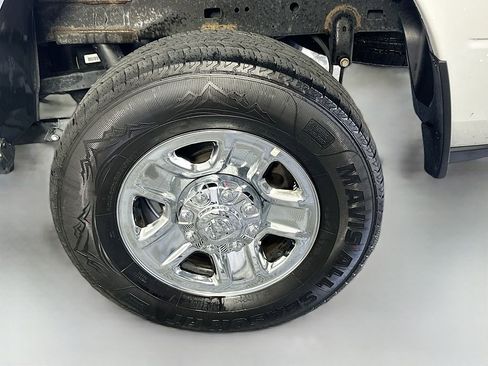 Used 2022 RAM 2500 Big Horn AWD/4WD image 28