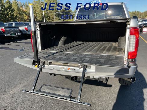 Used 2019 Ford F250 Platinum w/ Platinum Ultimate Package image 11