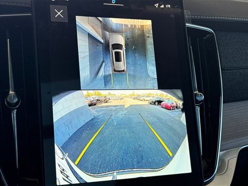 Used 2026 Volvo XC90 B5 Plus w/ Protection Package AWD/4WD image 20