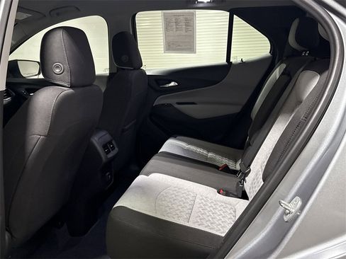 Used 2023 Chevrolet Equinox LS image 22