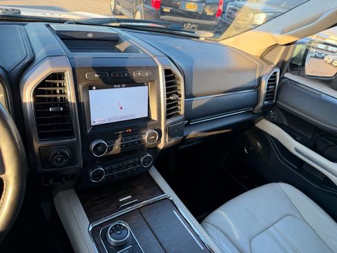 Used 2018 Ford Expedition Platinum image 73
