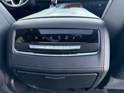 Certified 2021 Cadillac Escalade ESV Premium Luxury image 26