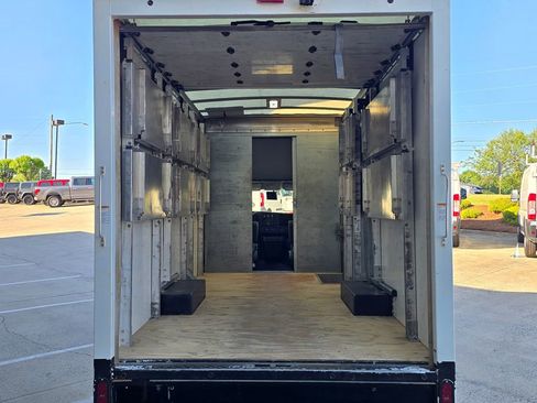 Used 2023 Chevrolet Express 3500 w/ Power Convenience Package RWD image 11
