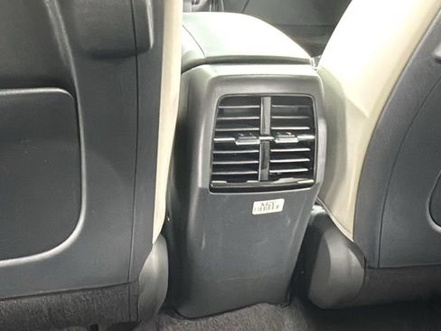 New 2025 Kia Niro EX Touring image 34