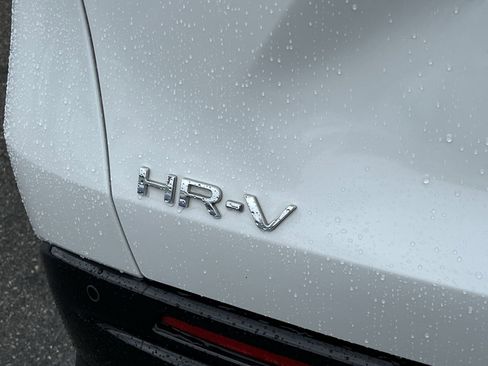 Used 2024 Honda HR-V EX-L image 29