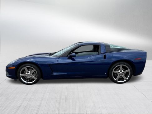 Used 2007 Chevrolet Corvette Coupe w/ Roof Package RWD image 4
