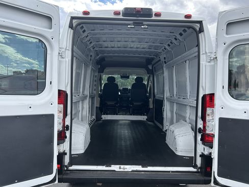 Used 2022 RAM ProMaster 2500 image 10