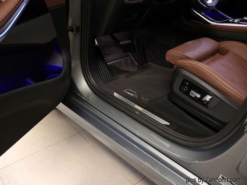 Certified 2024 BMW X7 xDrive40i image 29