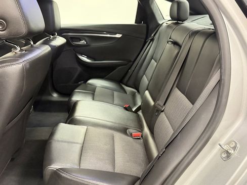 Used 2018 Chevrolet Impala LT image 21