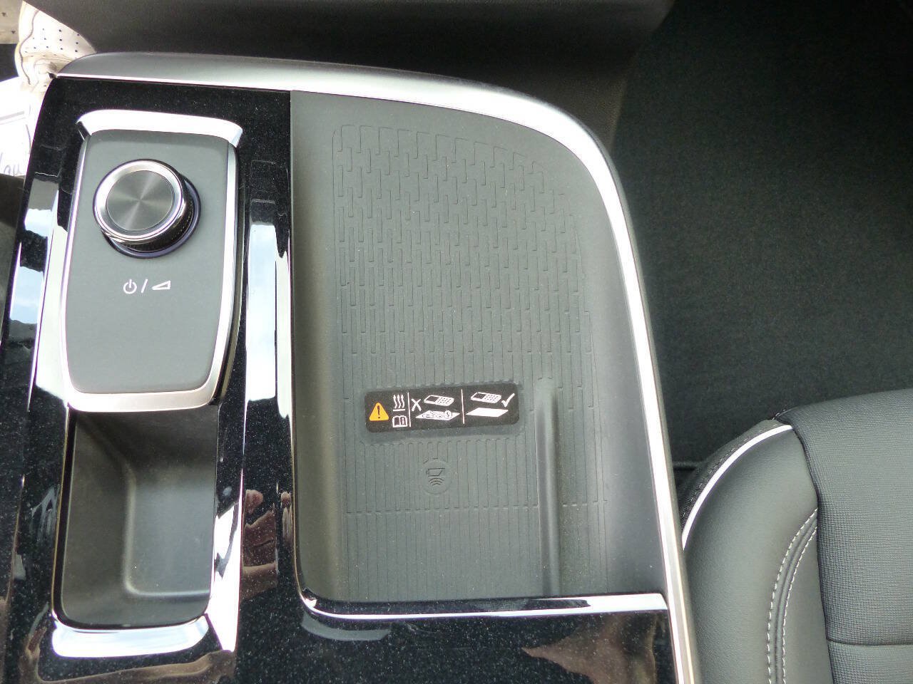 Used 2026 Buick Enclave Preferred w/ LPO, Floor Liner Package FWD image 40