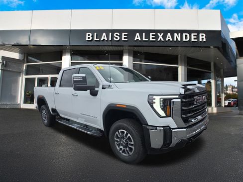 New 2026 GMC Sierra 2500 SLT w/ SLT Premium Package image 1