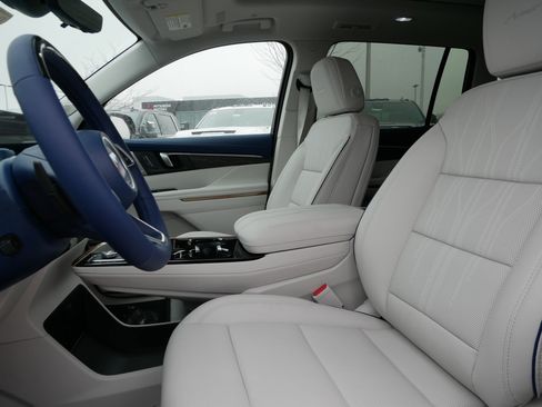 New 2026 Buick Enclave Avenir w/ Super Cruise Package image 4