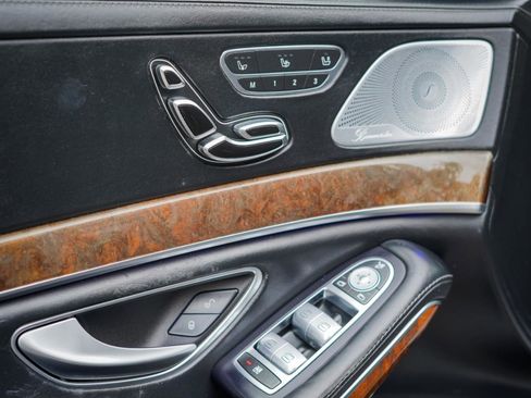 Used 2015 Mercedes-Benz S 550 Sedan w/ Sport Package image 15