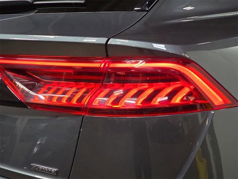 Used 2023 Audi Q8 Premium Plus w/ Premium Plus Package image 30