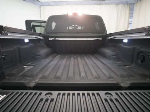 Used 2022 Nissan Frontier PRO-4X AWD/4WD image 10